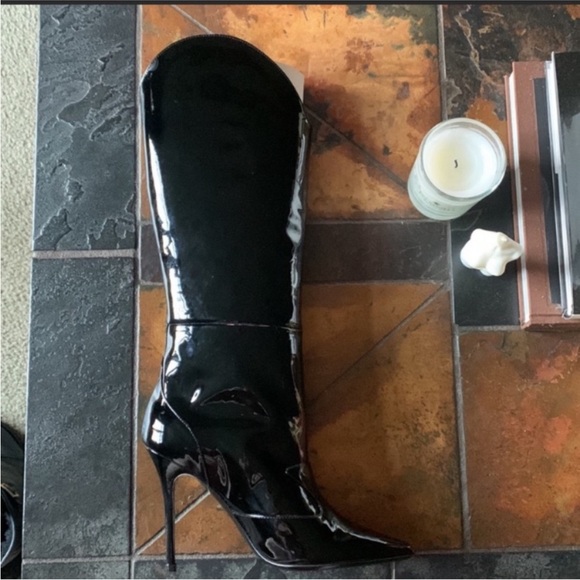 BNIB Aperlai liquid leather boots - Picture 3 of 5